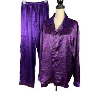Unbranded Satin 2 Piece Pajamas Purple Paisley Women Larger Size No tags